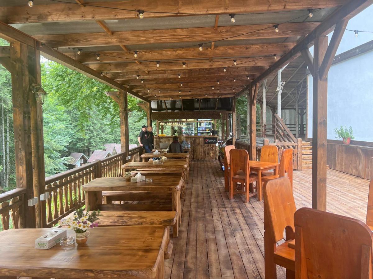 Barlogul Din Vidraru Hotel Curtea de Argeş Exterior foto